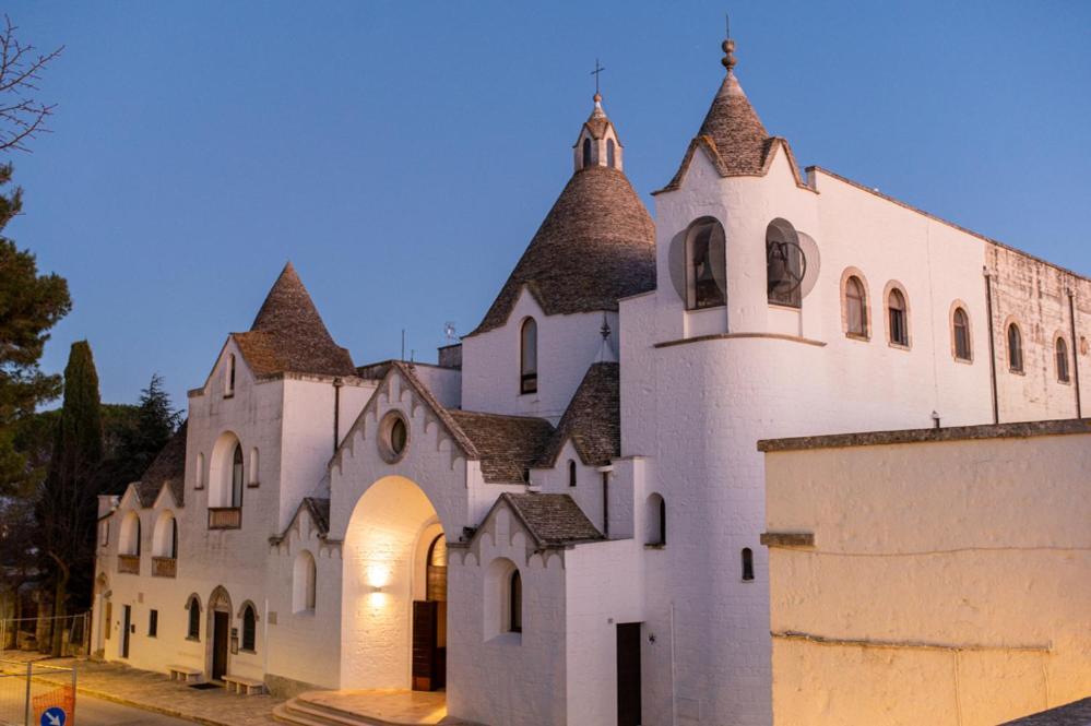Dea Luxury Casa Vacanze- Zona Chiesa A Trullo - Alberobello Exterior foto